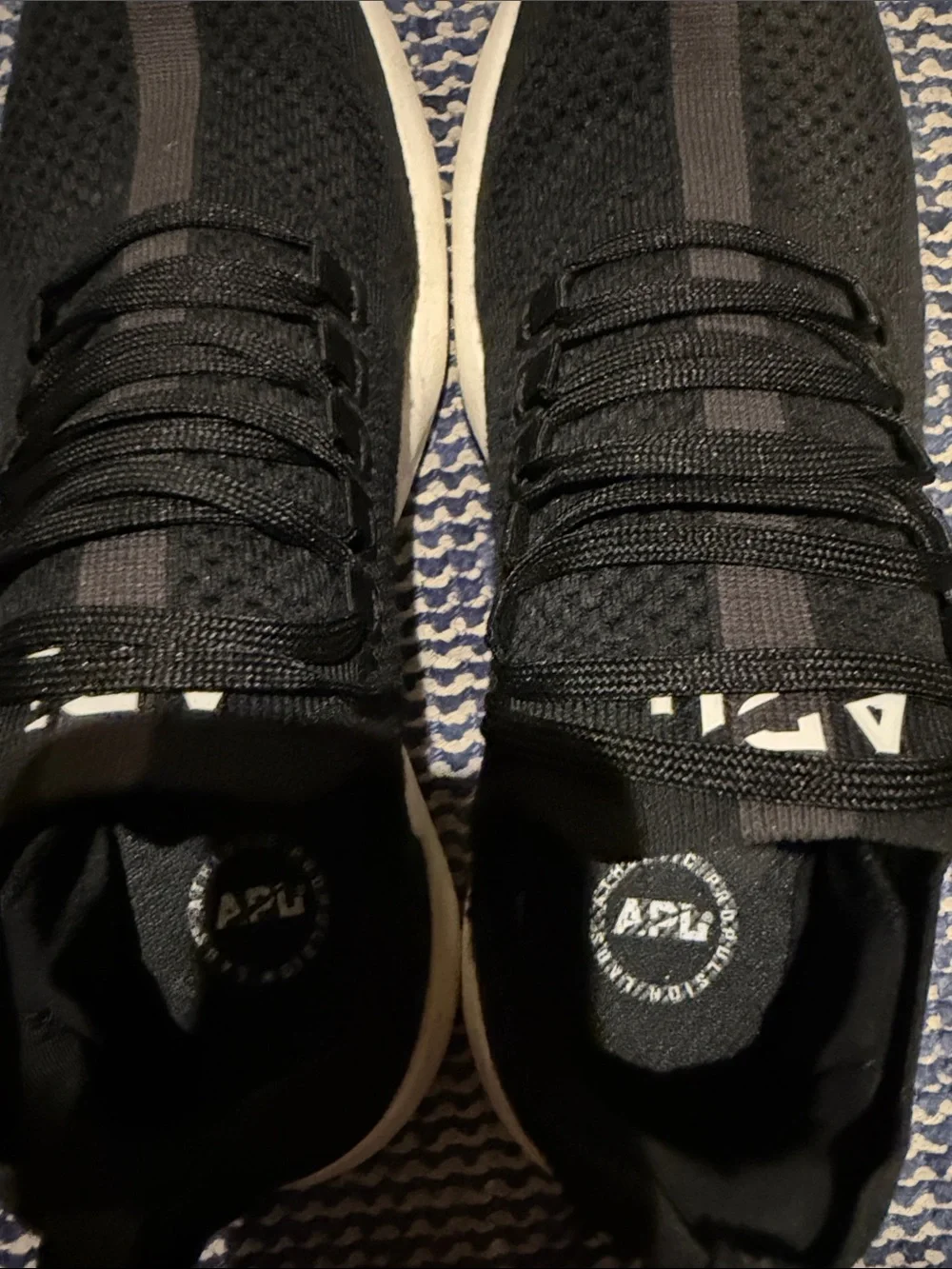 APL breathable knit